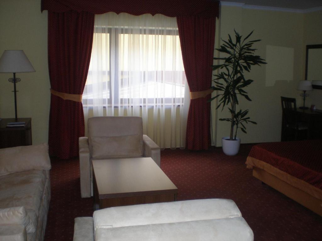 Hotel Picok Ðurđevac Eksteriør billede